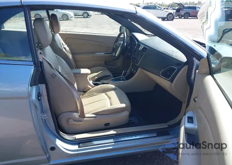 2013 Chrysler 200 Limited from USA, damaged, VIN 1C3BCBFG2DN579974